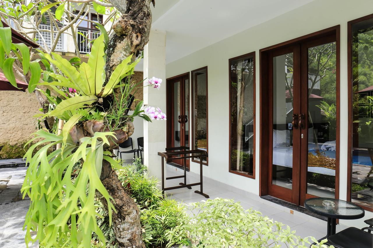 Dewi Villa Padangbai Hotel Exterior foto